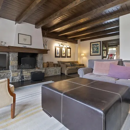 Luderna - Casa Con Terraza Unhola Bagergue